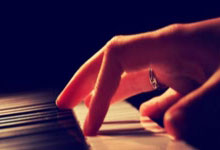 爱游戏娱乐-烽火再燃！中超巅峰决战夜豪门生死簿即将揭晓