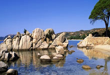 爱游戏官网-圣光下的暗影：罗马客场平局，争冠战车履带嵌进泥泞