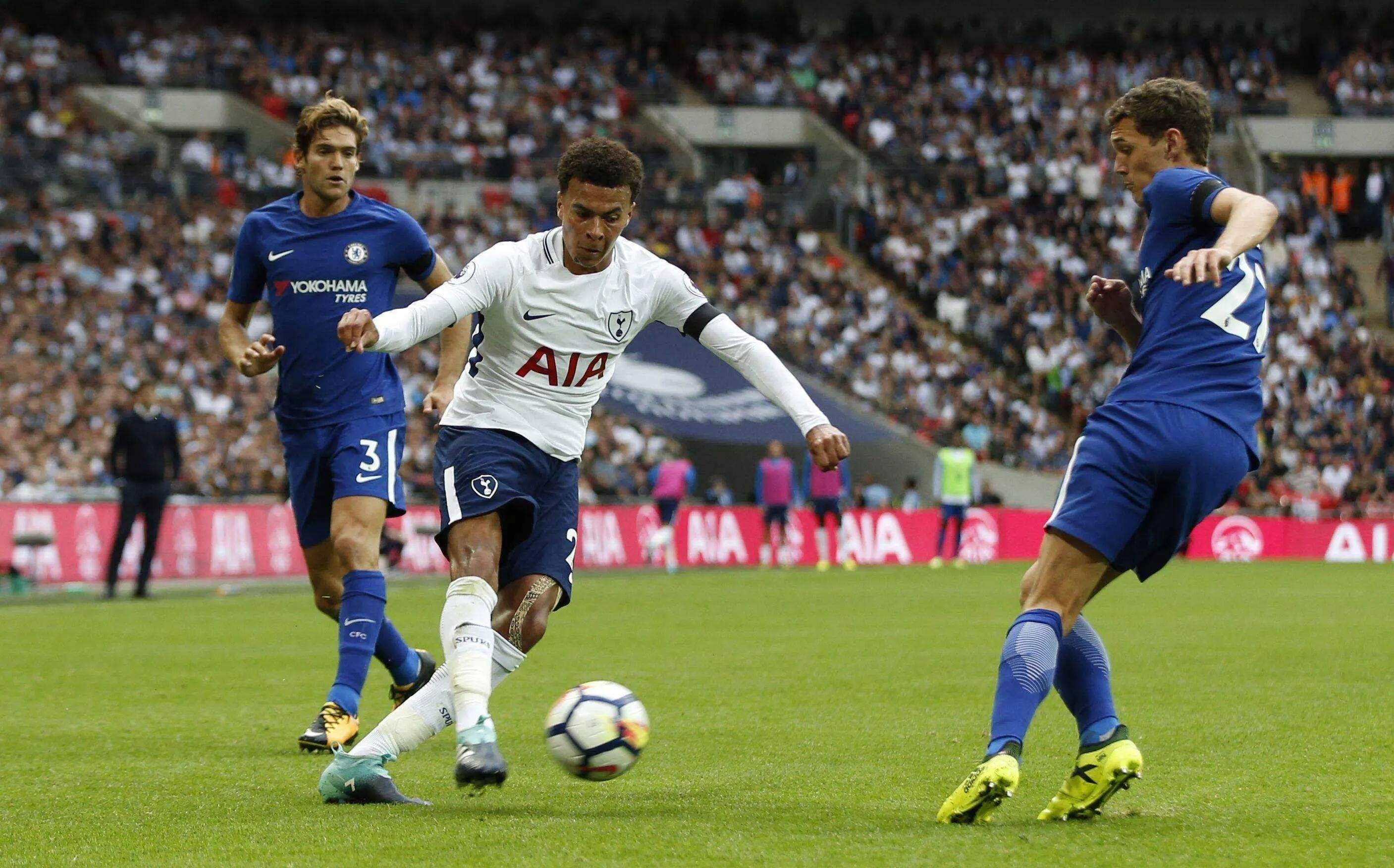 爱游戏体育-曼联客场大胜托特纳姆热刺，英超前四稳固