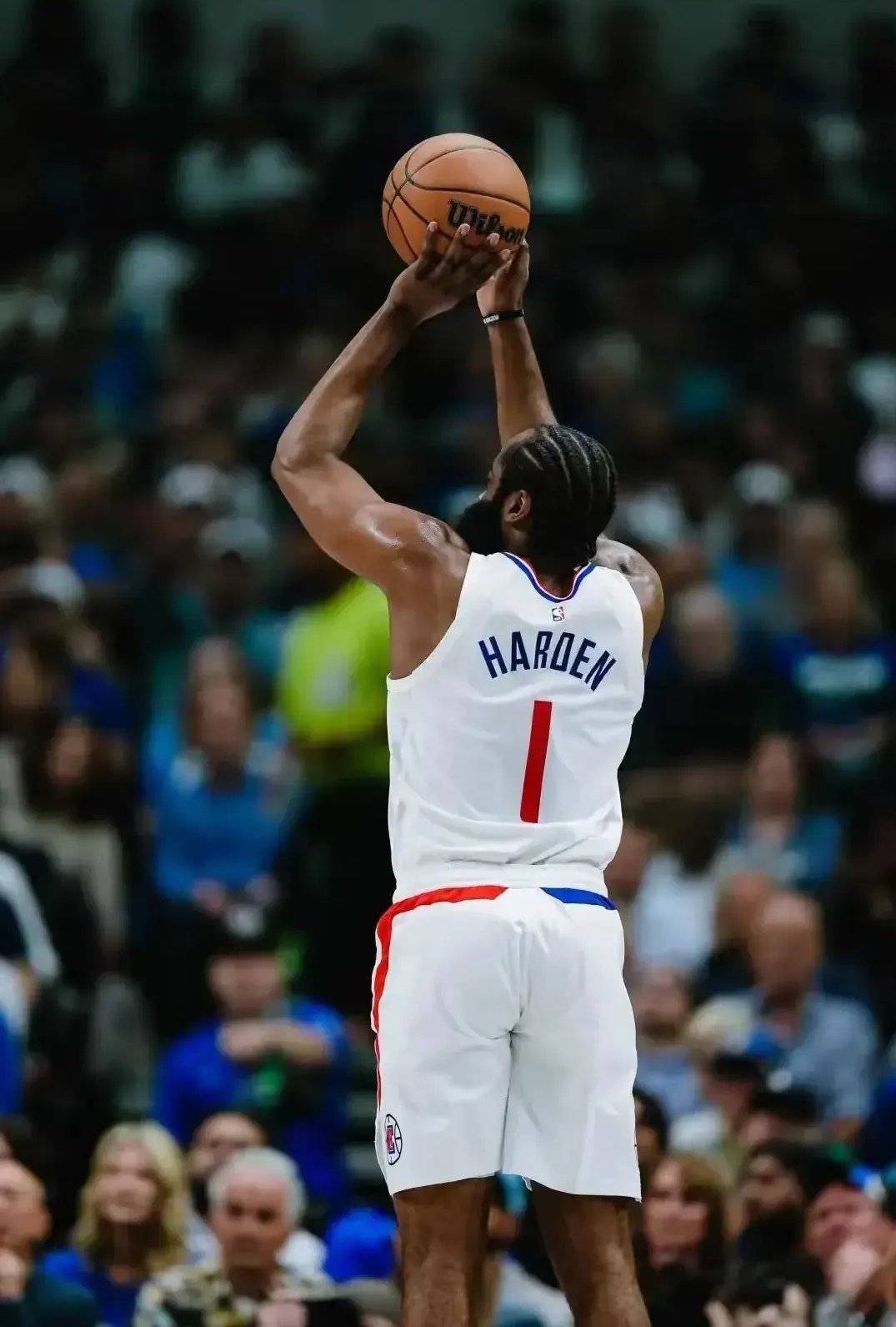 爱游戏在线-快船队球员宣布将会代表国家出战比赛