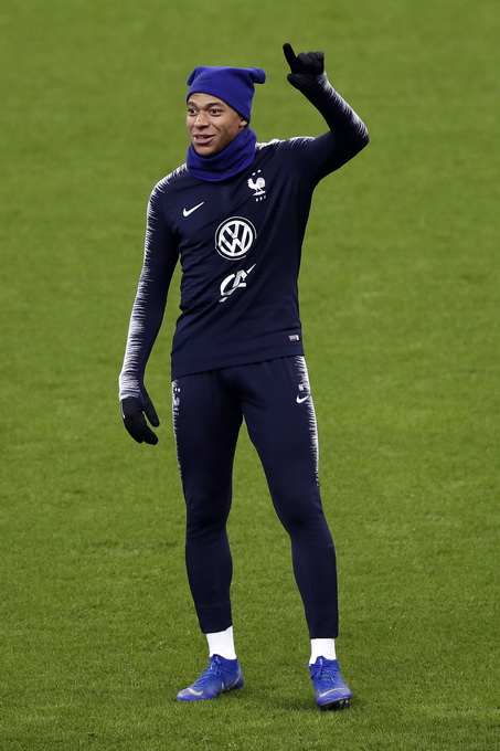 关于恩东贝莱与内马尔合作默契,巴黎锋线高效攻击的信息 关于恩东贝莱与内马尔合作默契,巴黎锋线高效攻击的信息