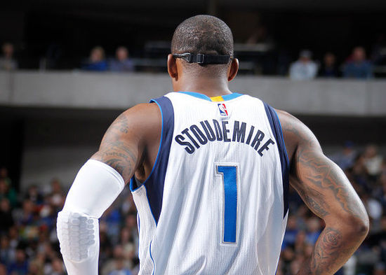 包含小牛豪取五连胜,黄蜂客场大胜国王的词条 包含小牛豪取五连胜,黄蜂客场大胜国王的词条