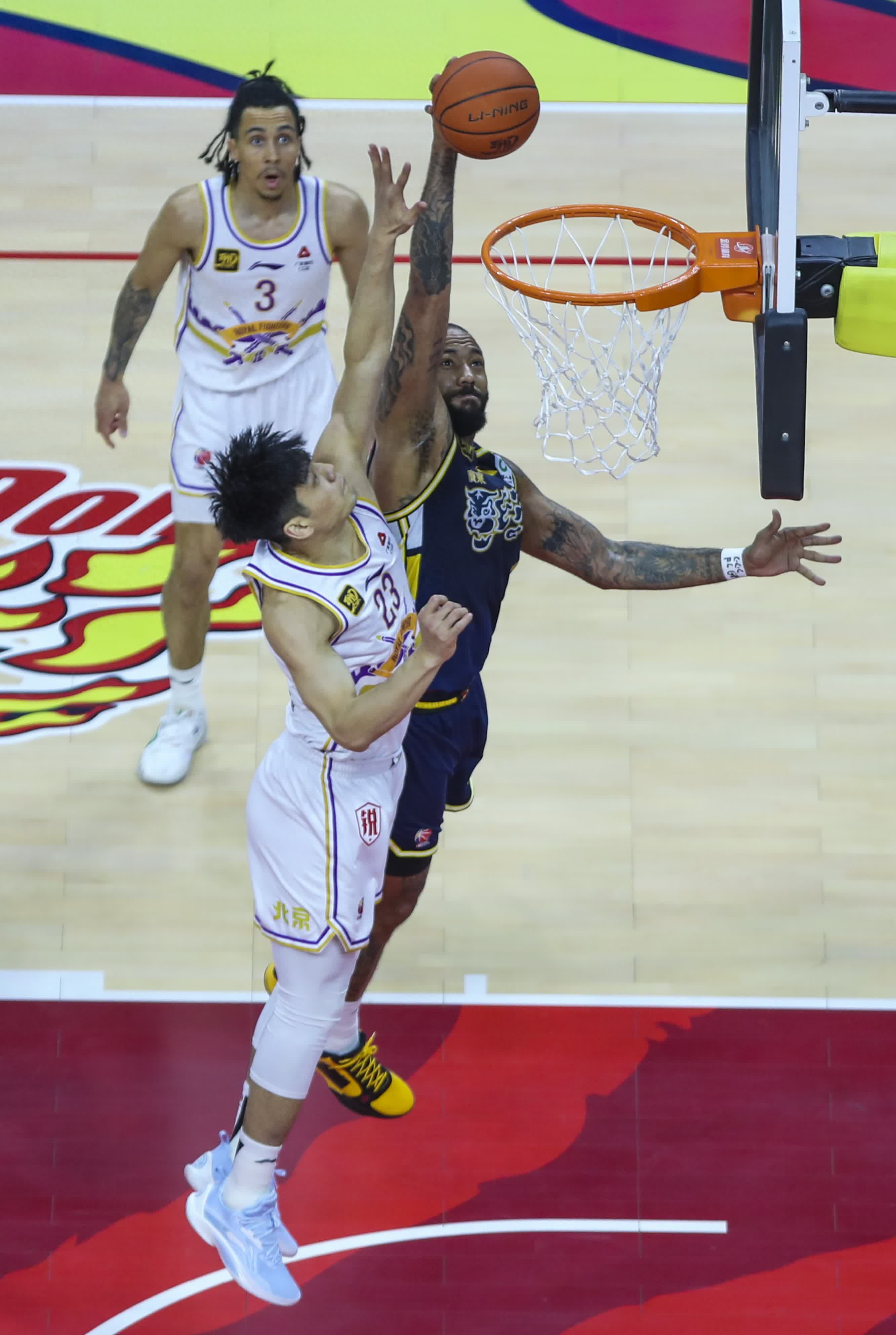 男子篮球职业联赛紧张角逐即将展开