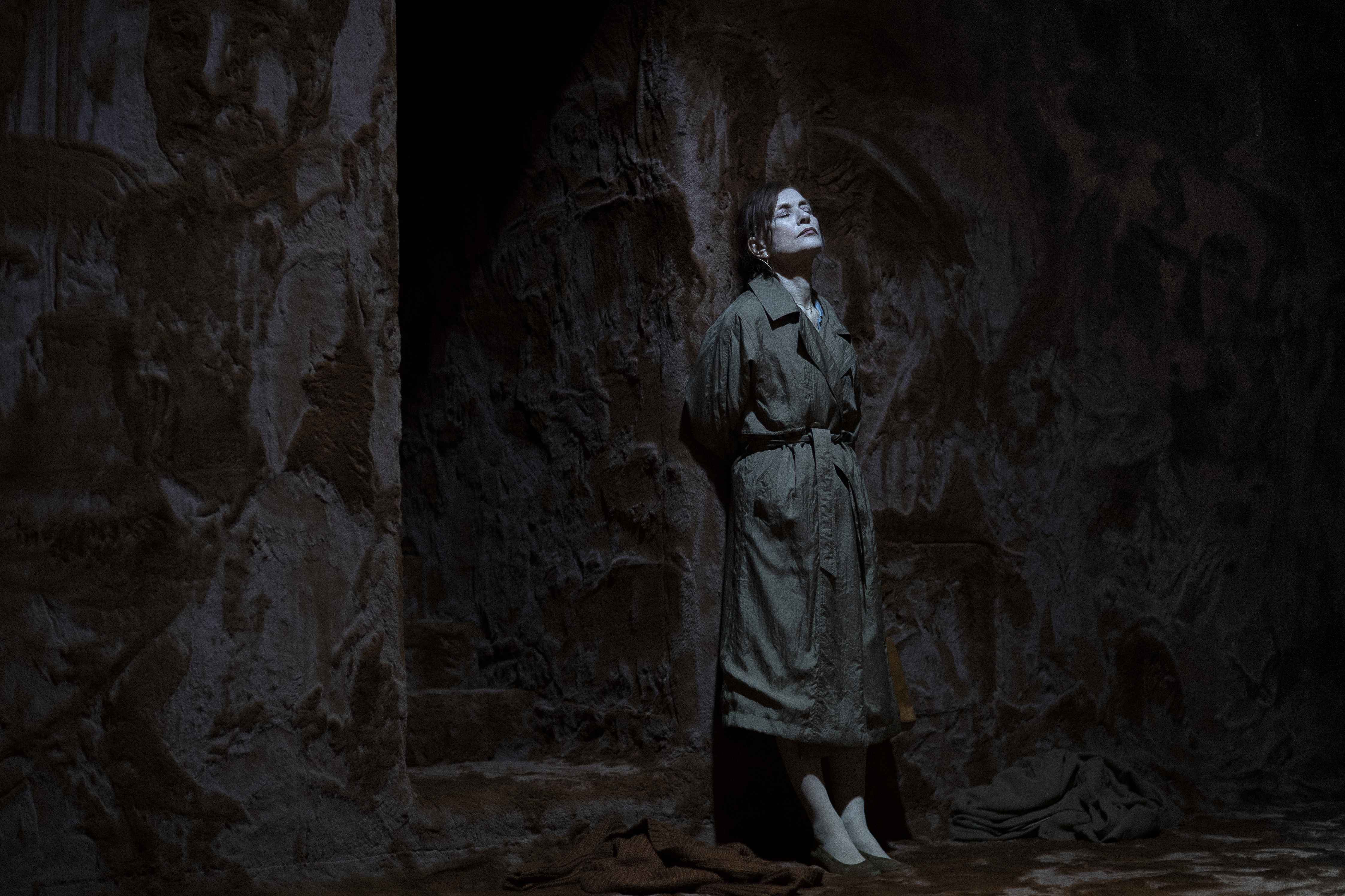 爱游戏娱乐-意甲球队留洋成功，探访名剧院享受戏剧文化的简单介绍