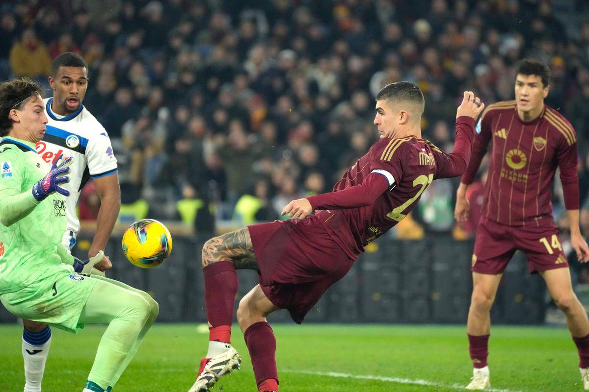 爱游戏官方-罗马客场大胜，一举击败对手