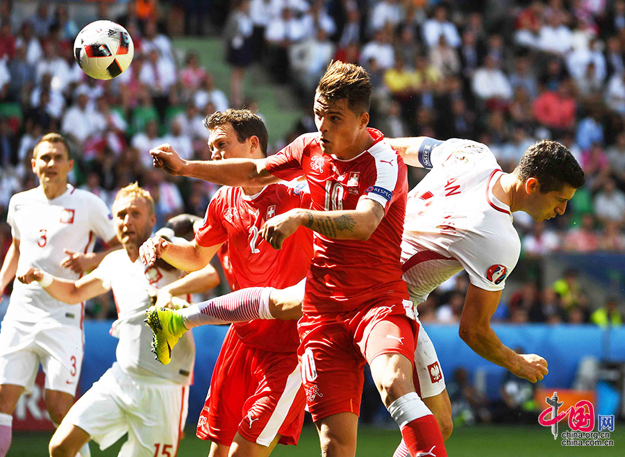 爱游戏官网-波兰队战平瑞士队成功取得晋级
