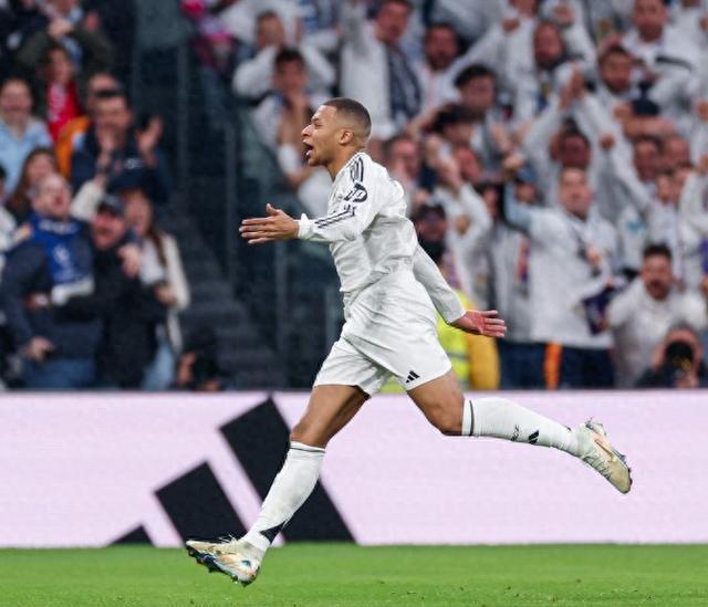 马德里德比再现精彩,球迷沸腾不已的简单介绍 马德里德比再现精彩,球迷沸腾不已的简单介绍