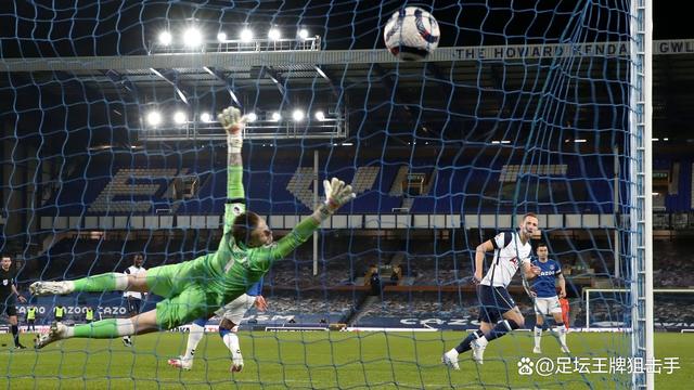 阿斯顿维拉遭遇连败,保级压力增大 阿斯顿维拉遭遇连败,保级压力增大