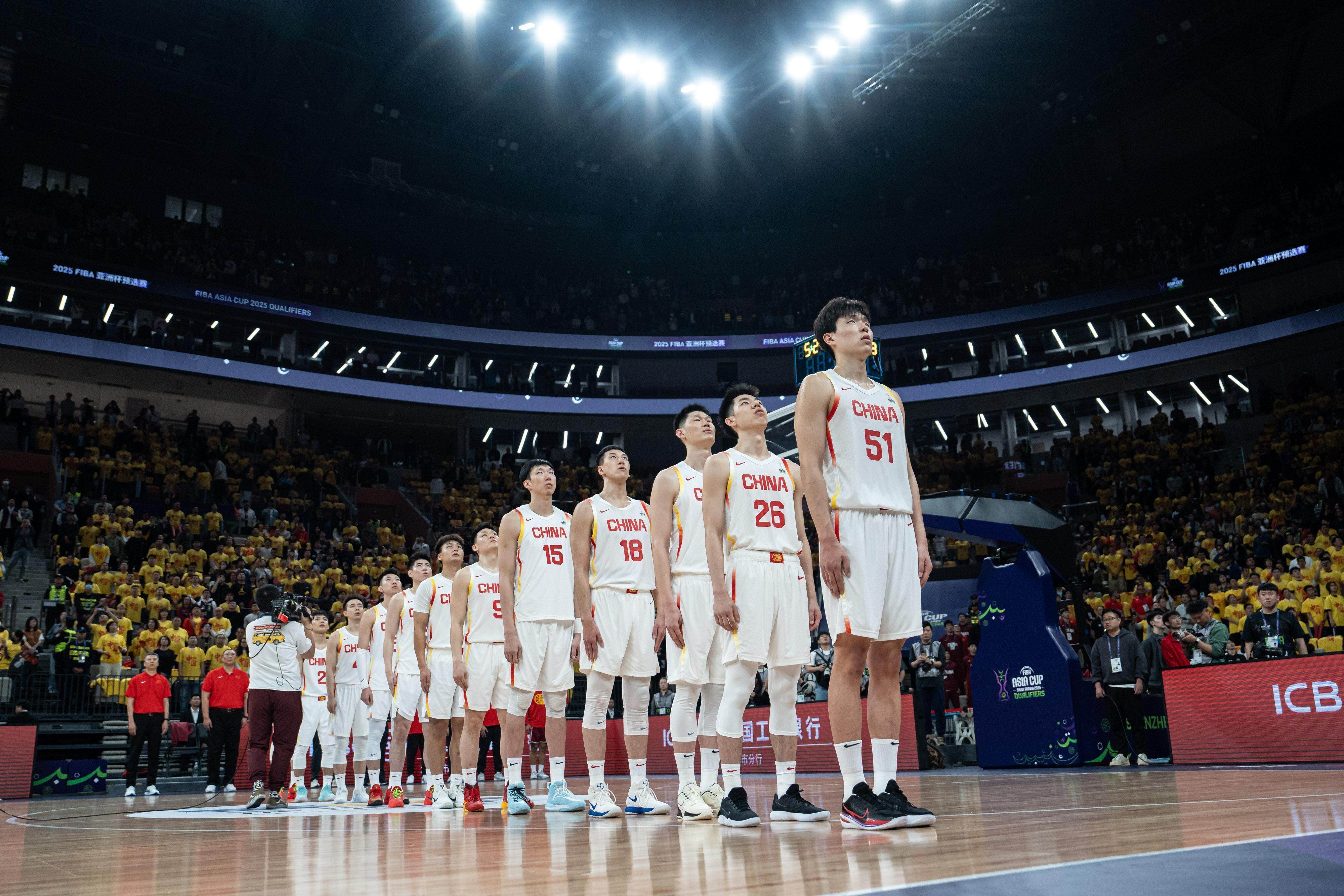 爱游戏官网-篮网队控卫发挥出色，带队击败对手