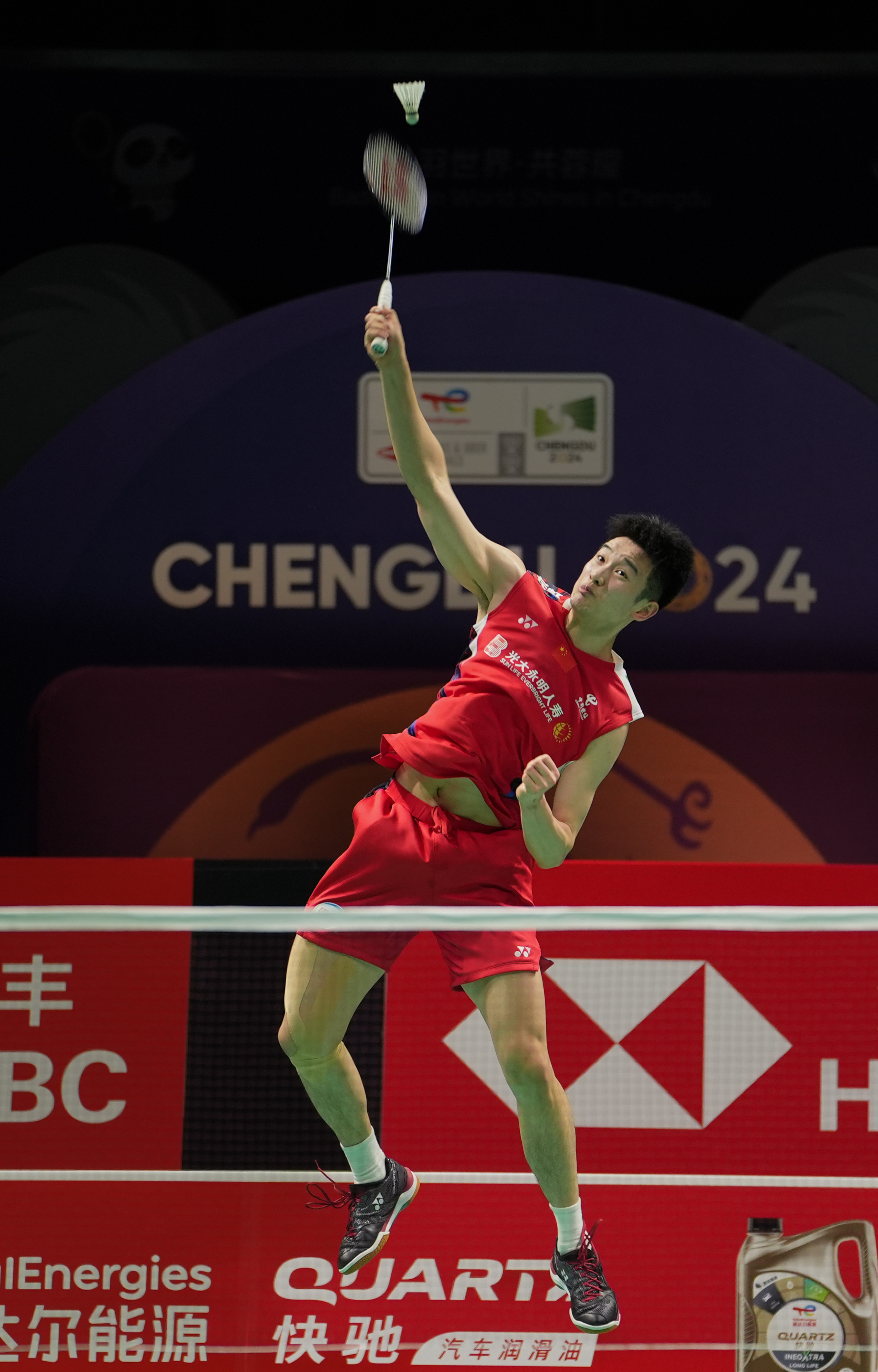 爱游戏在线-精彩纷呈，羽毛球队风采惹人的简单介绍