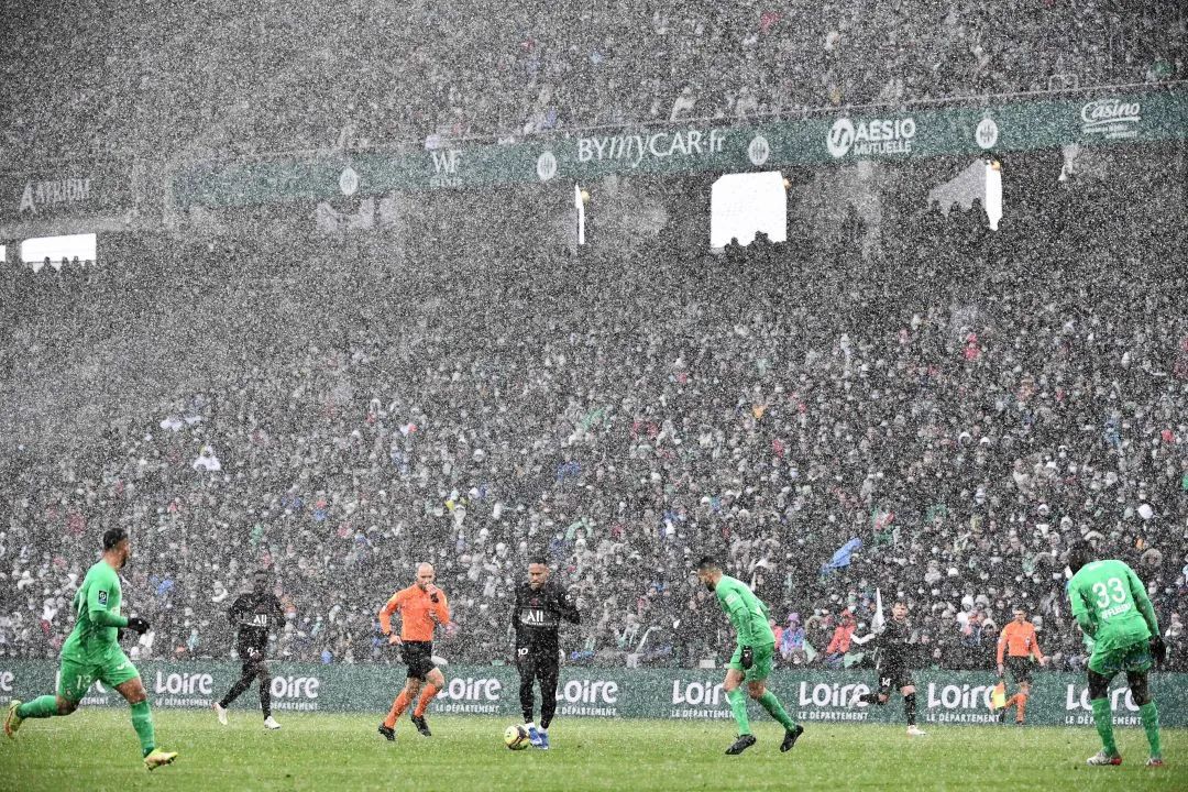 圣埃蒂安遭遇悲剧失利,积分榜下滑 圣埃蒂安遭遇悲剧失利,积分榜下滑