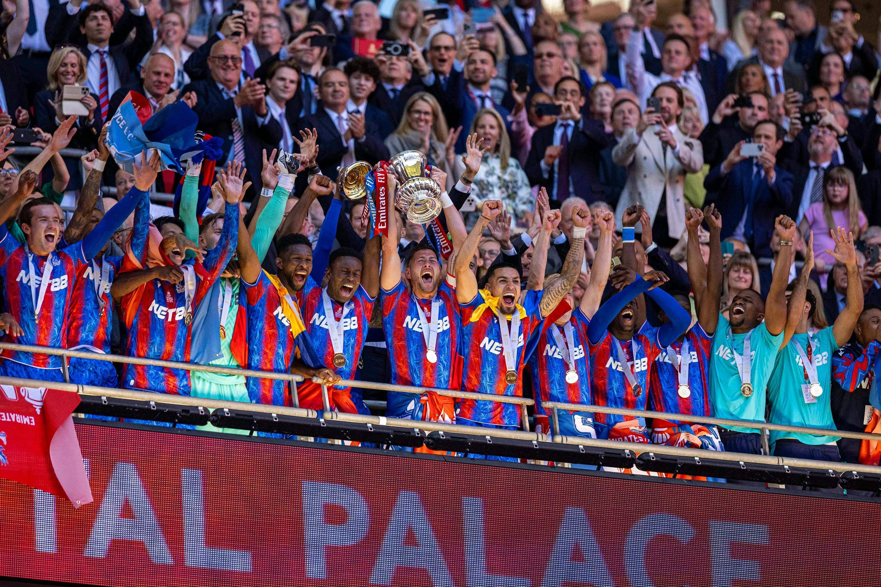 关于欧洲足球锦标赛拉开帷幕,强队争霸展开角逐的信息 关于欧洲足球锦标赛拉开帷幕,强队争霸展开角逐的信息