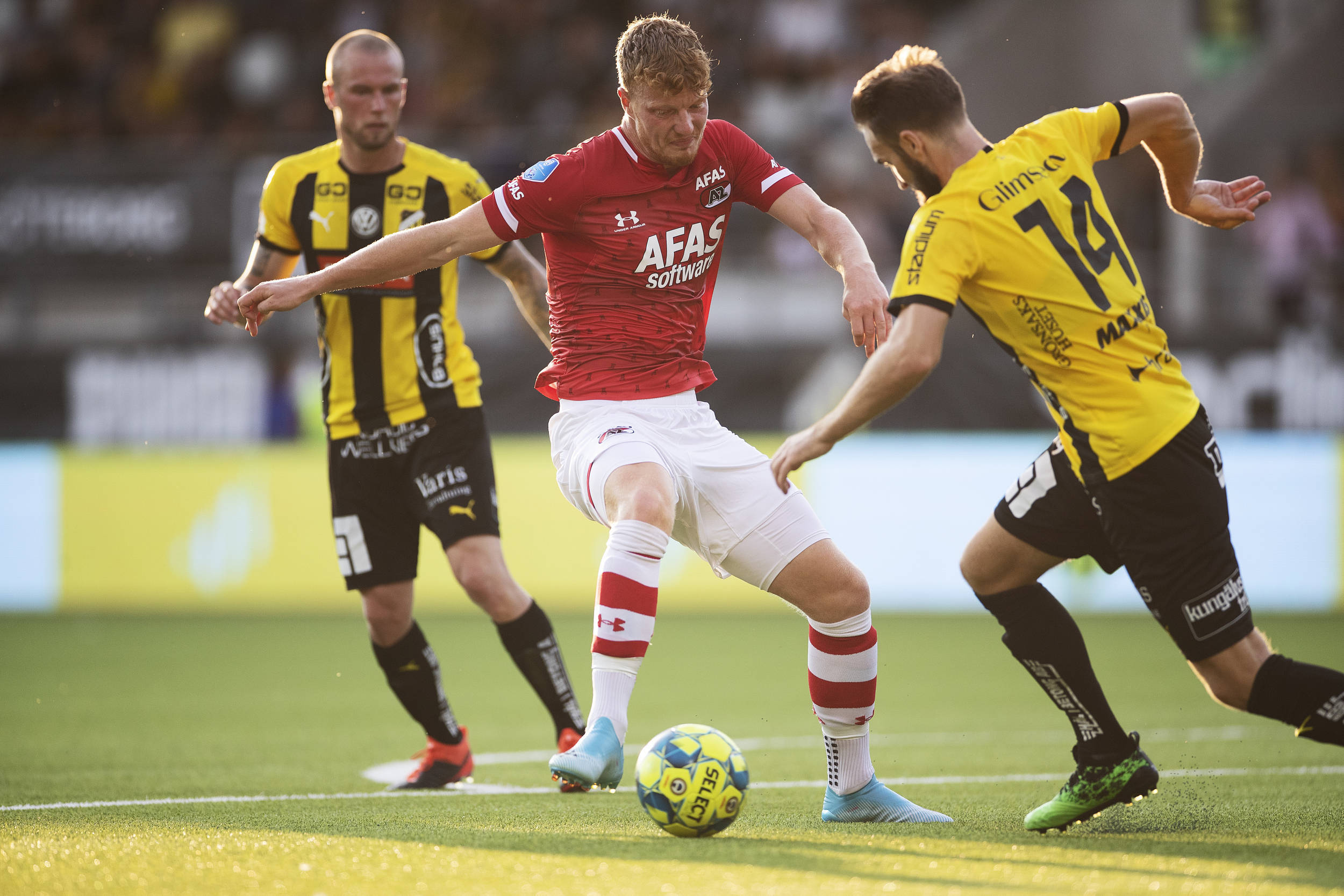 爱游戏在线-瑞典在欧预赛比赛中实现惊艳逆袭