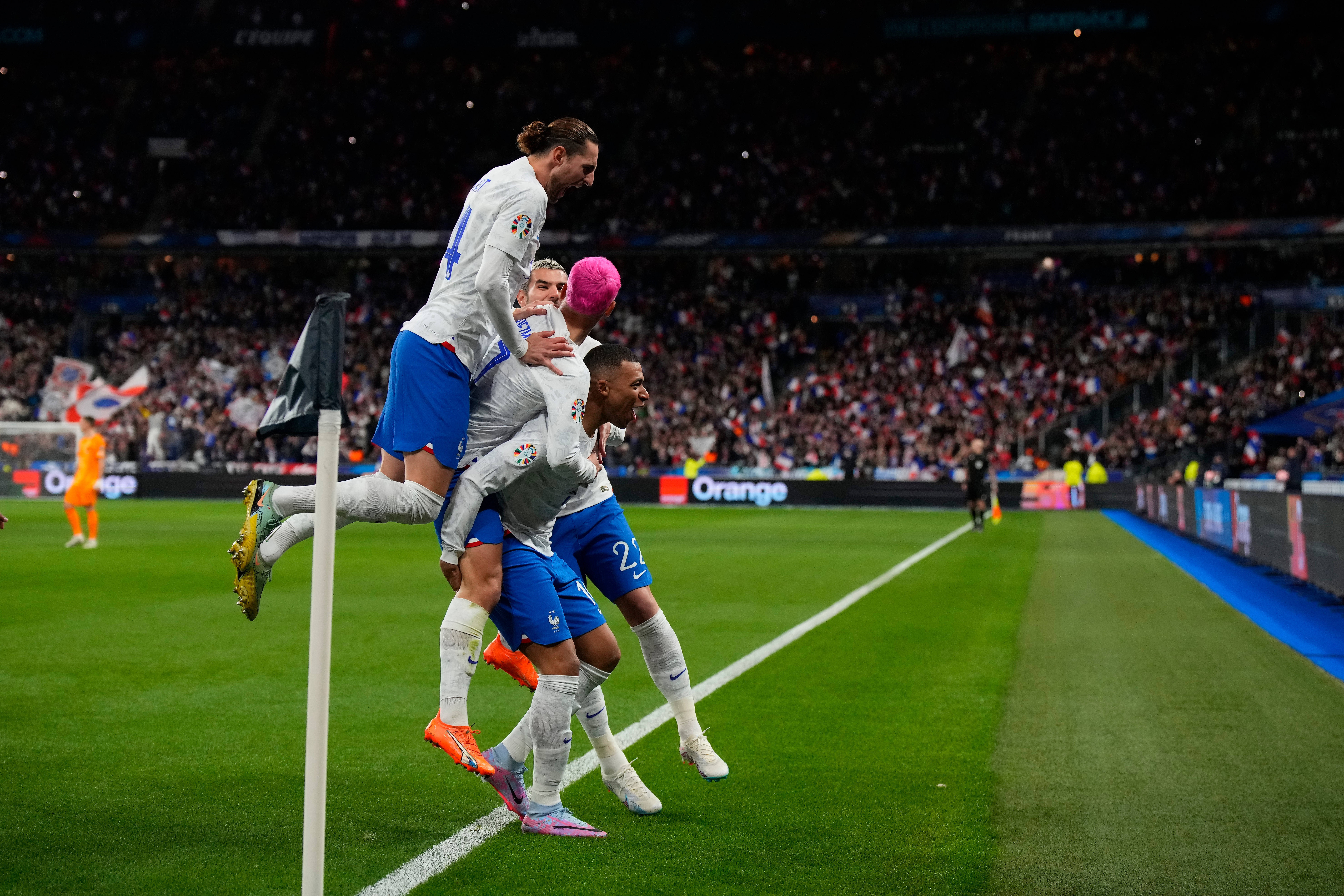 爱游戏体育-包含瑞典大胜欧洲预选赛，孔蒂领衔战术淋漓展现的词条