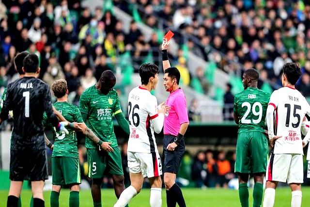 包含重庆战平国安:重庆队与北京国安队踢平,争夺激烈的词条 包含重庆战平国安:重庆队与北京国安队踢平,争夺激烈的词条