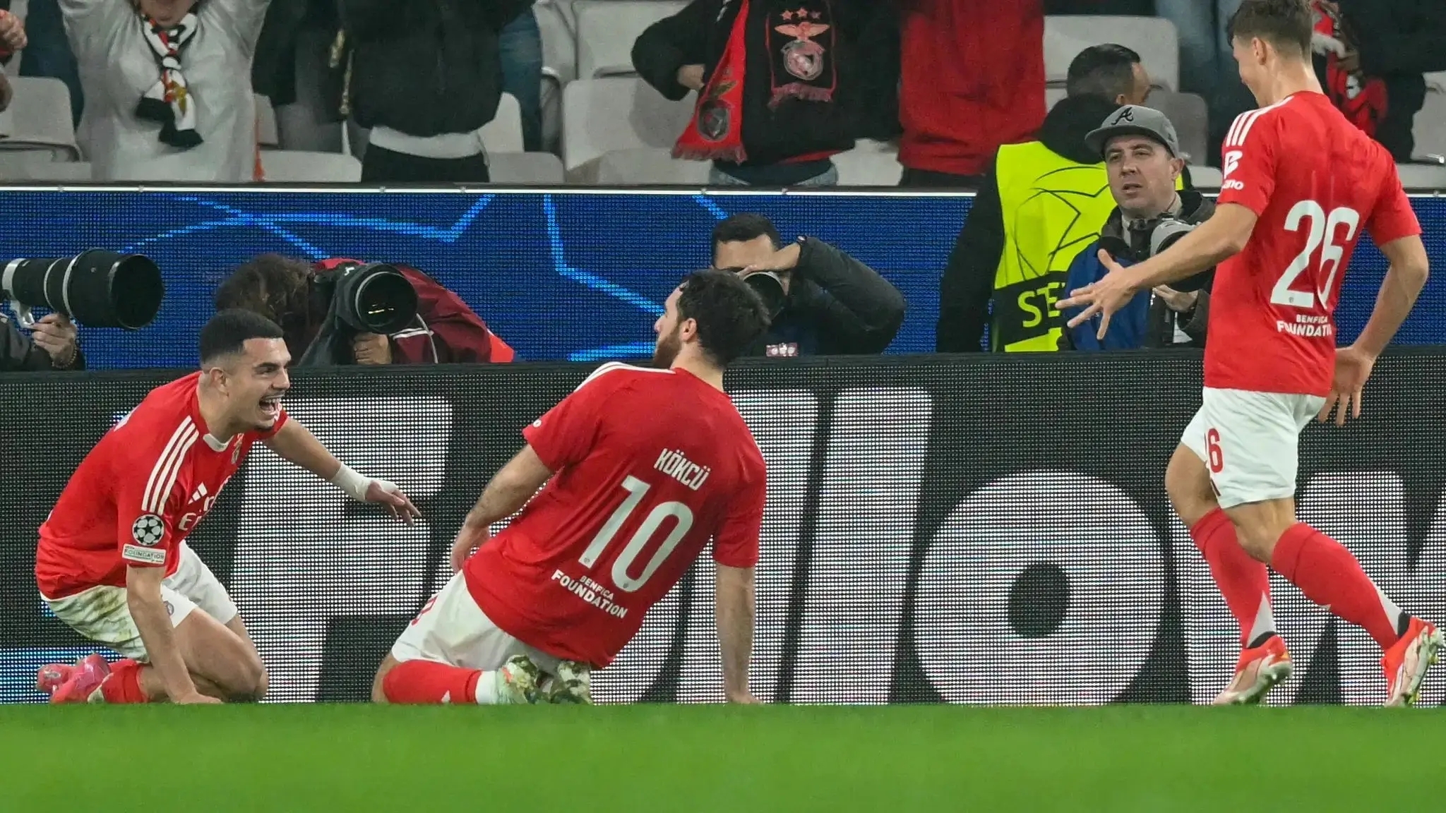 爱游戏娱乐-惊险刺激的足球比赛最新消息的简单介绍