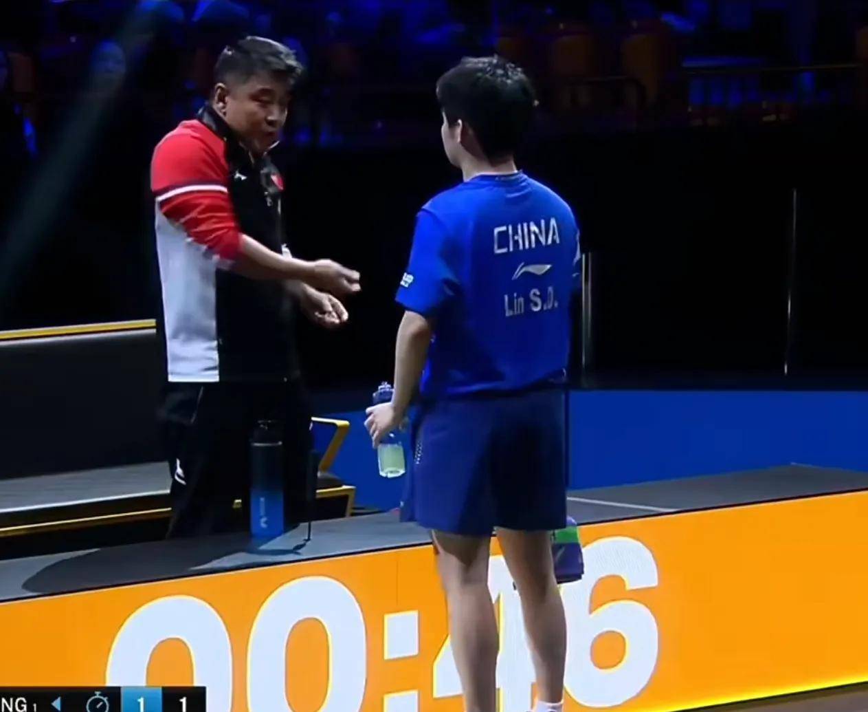 东道主选手挑大梁，实力雄厚耀眼登顶称王