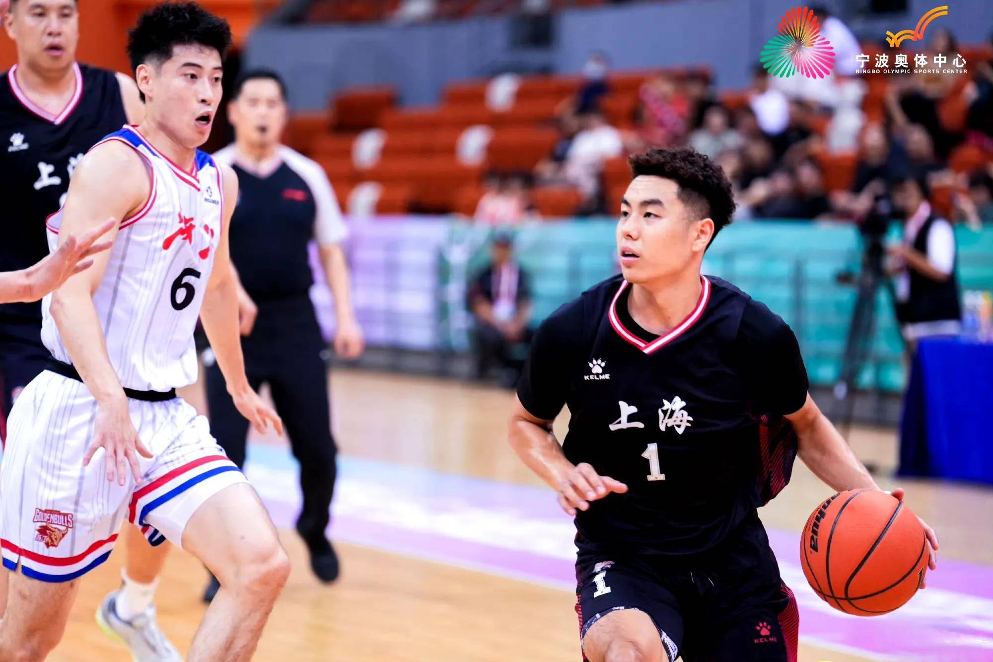 浙江男篮全队联手,力克对手取得胜利 浙江男篮全队联手,力克对手取得胜利