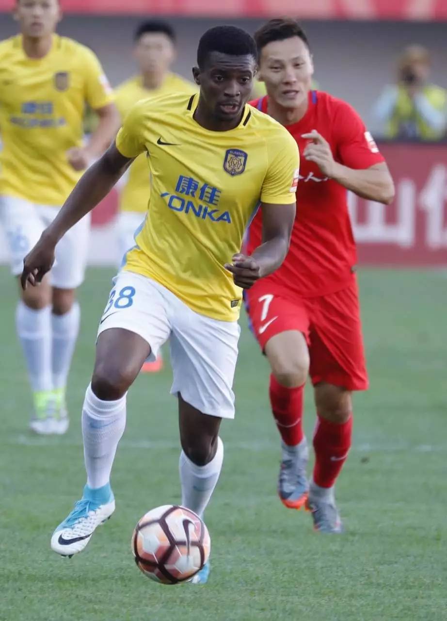 爱游戏官方-首发梅雷尔斯建功，江苏苏宁主场战胜天津泰达