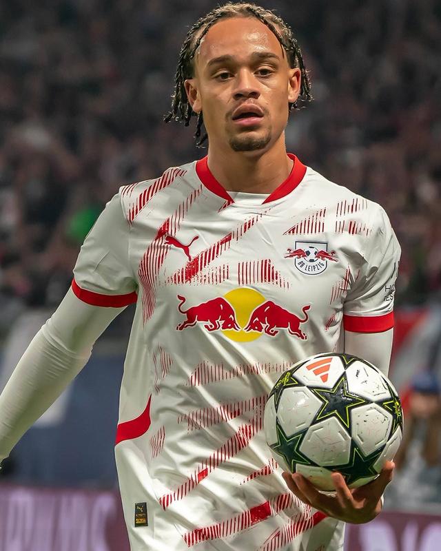 西蒙斯膝盖受伤，将缺席剩余赛季比赛