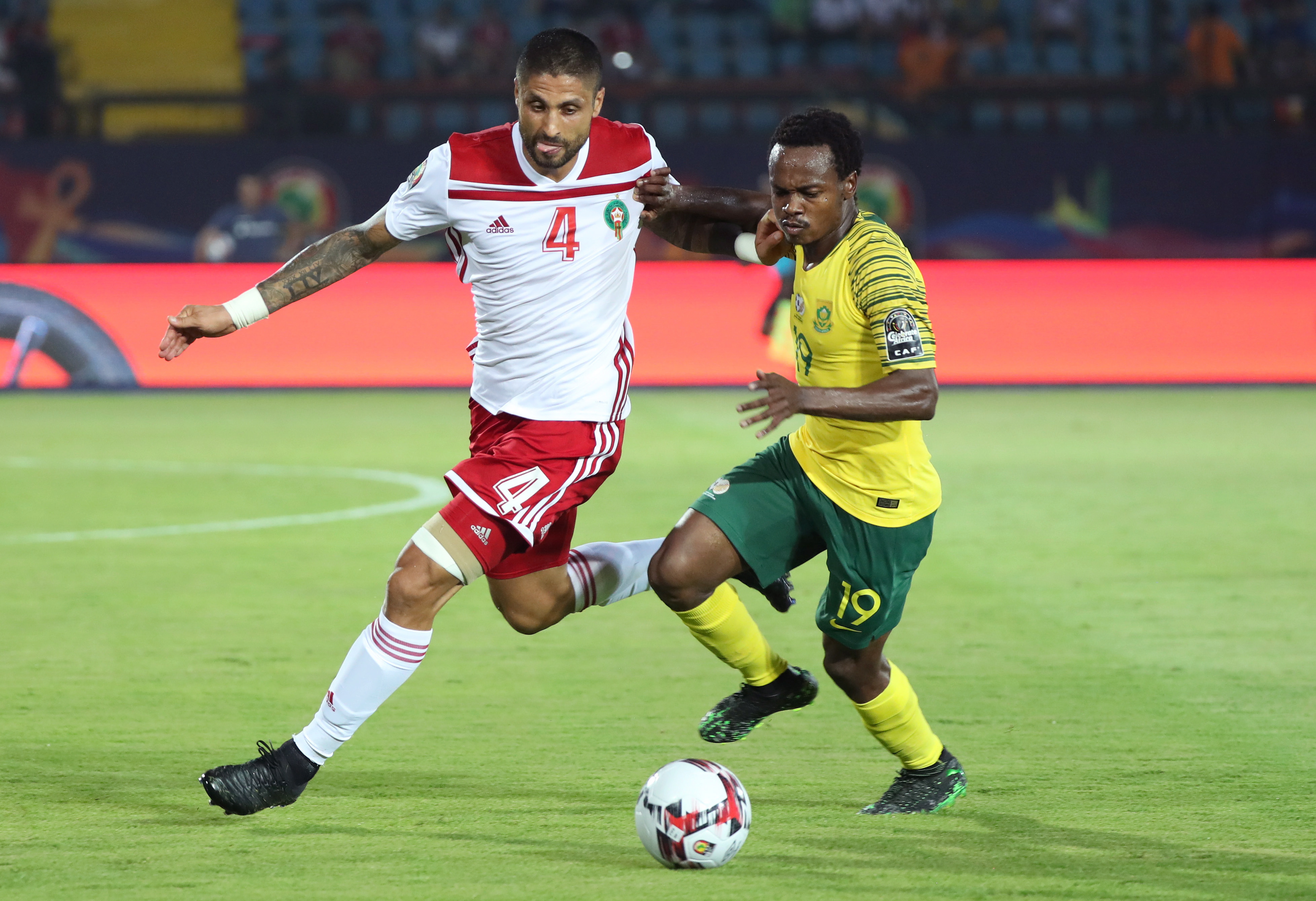 爱游戏tv-摩洛哥男篮在与南非队的较量中掌握主动