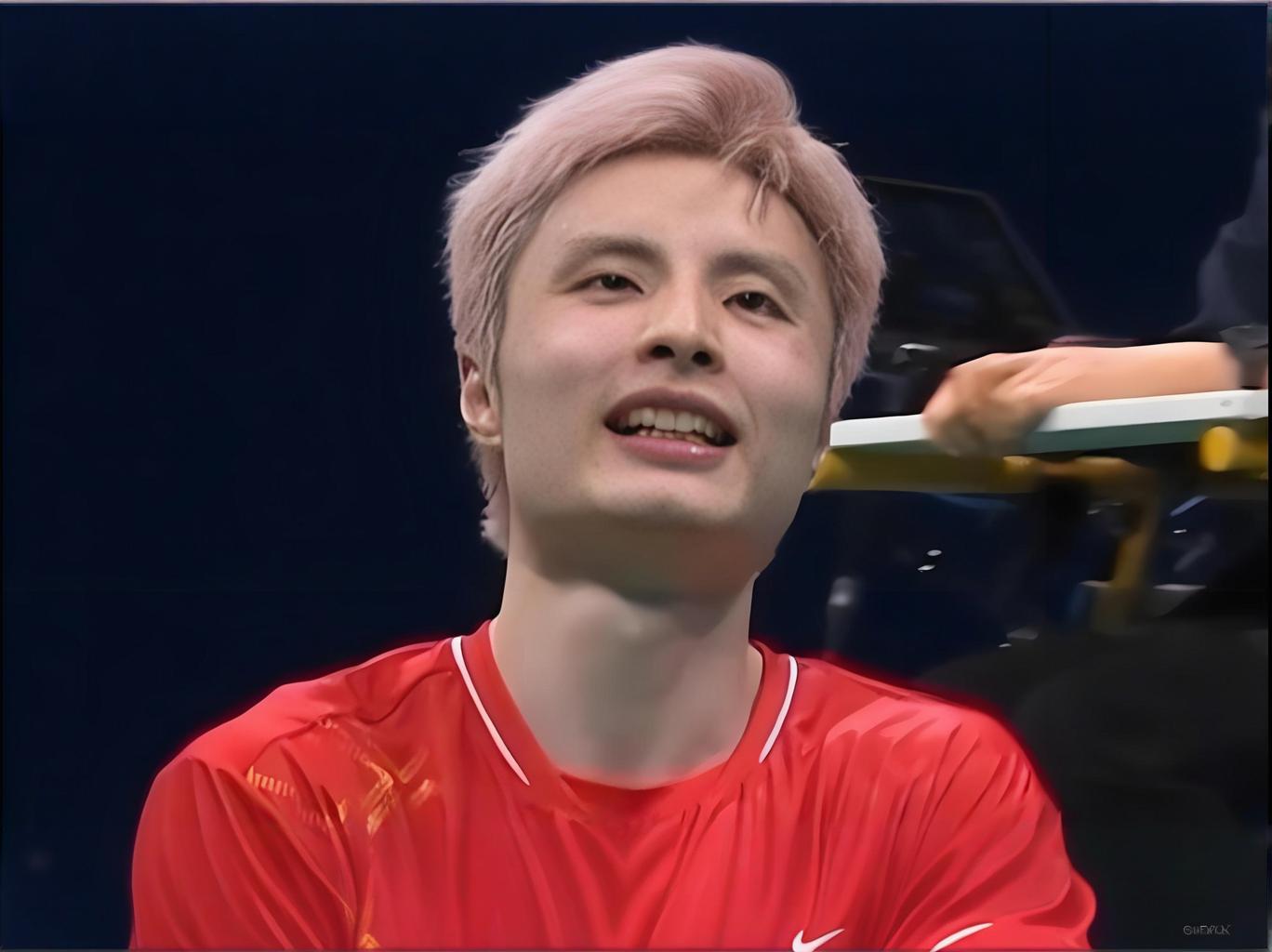 爱游戏官方入口-中国队鏖战日本队，石宇奇刷新纪录